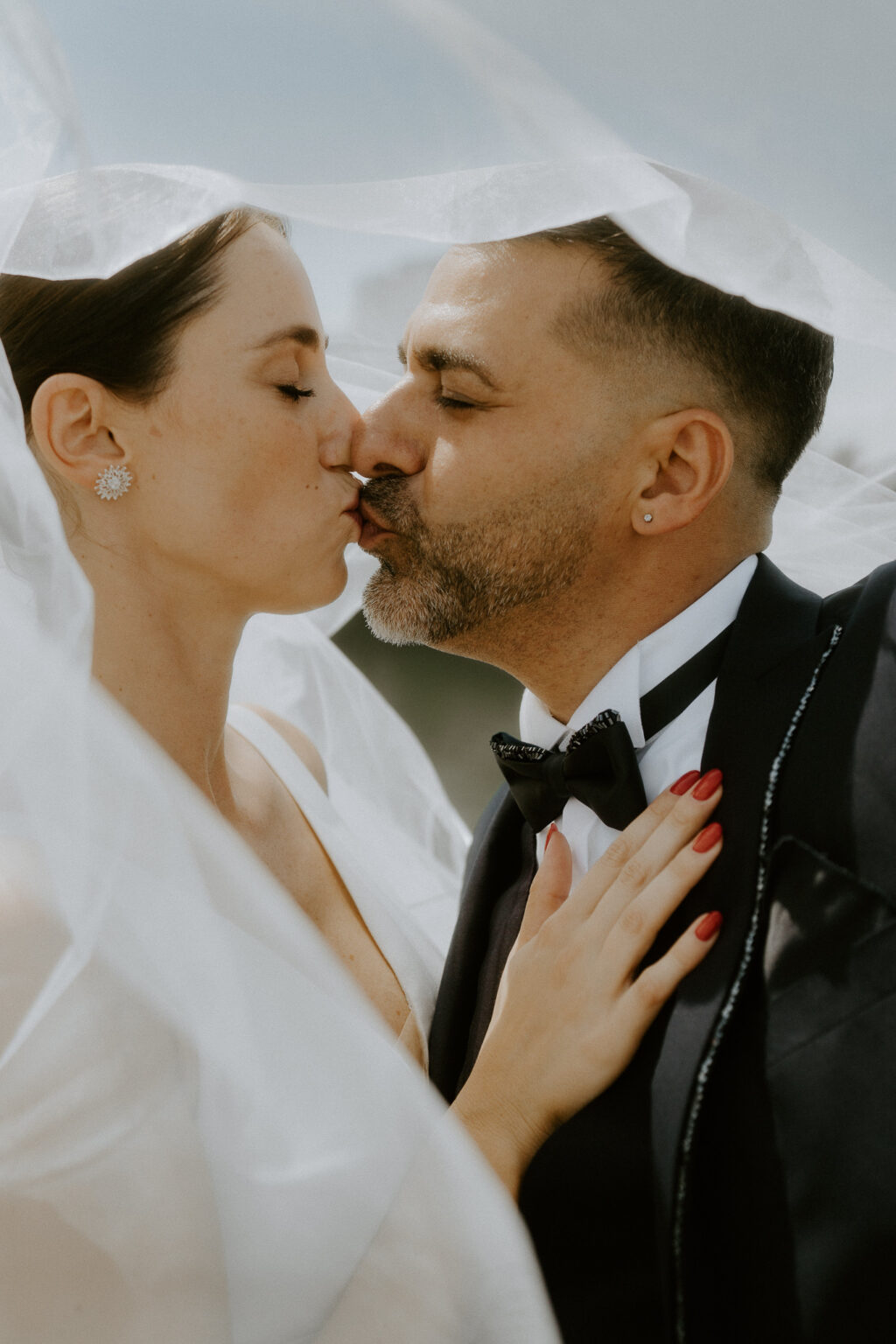 Entdecken Sie unsere einzigartigen Hochzeitsbilder, die Liebe und Emotionen perfekt einfangen. Professionell fotografierte Hochzeitsbilder für unvergessliche Erinnerungen an Ihren besonderen Tag